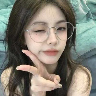 他的三个女儿